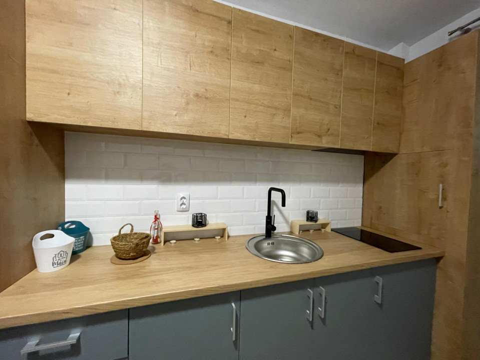 Apartament cu 2 camere, 43 mp, parcare, zona Terra