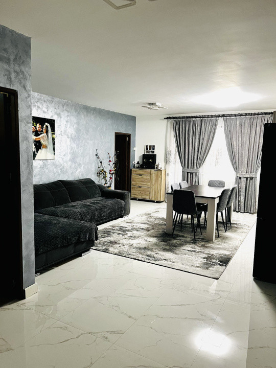 Apartament 53 mp utili +12 mp terasa,parcare ,zona Eroilor 