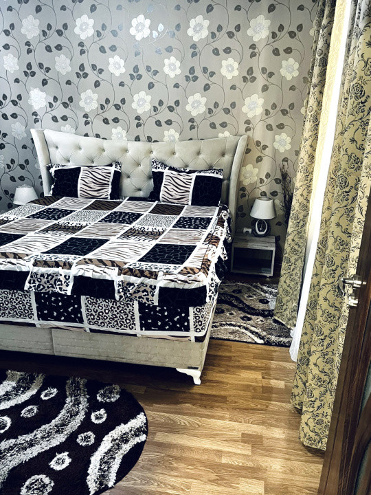 Apartament 53 mp utili +12 mp terasa,parcare ,zona Eroilor 