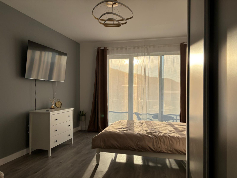 Apartament 2 camere | 38 mp | balcon | garaj | zona Teilor