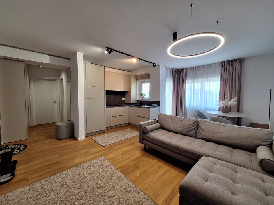 Apartament cu 2 camere, 48 mp, balcon, zona Avram Iancu