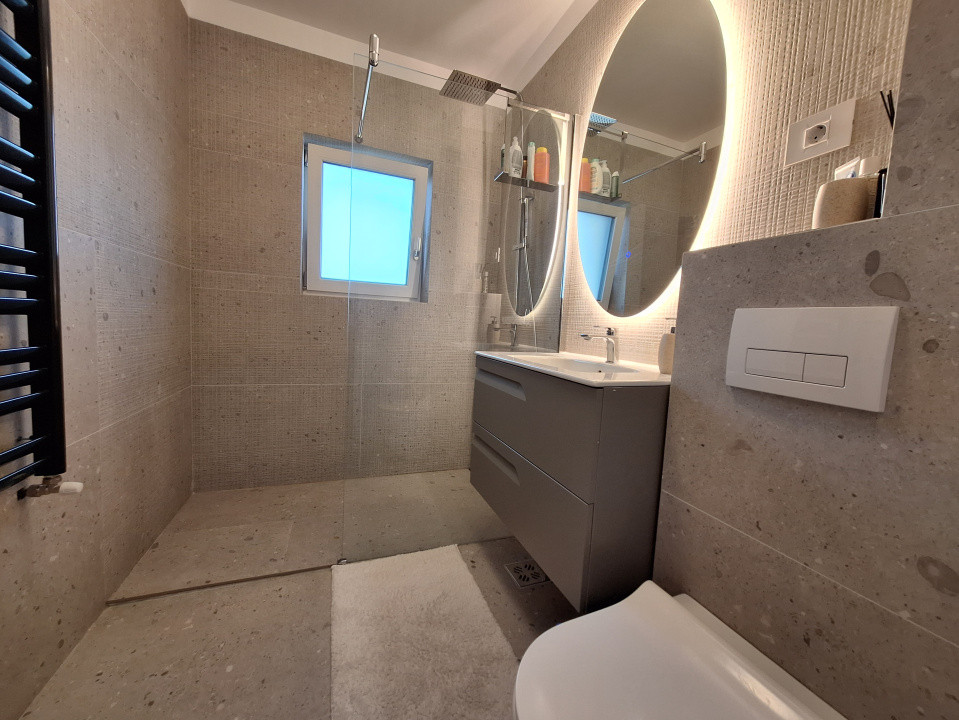 Apartament cu 2 camere, 48 mp, balcon, zona Avram Iancu