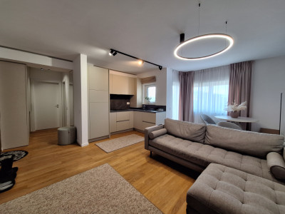 Apartament cu 2 camere, 48 mp, balcon, zona Avram Iancu
