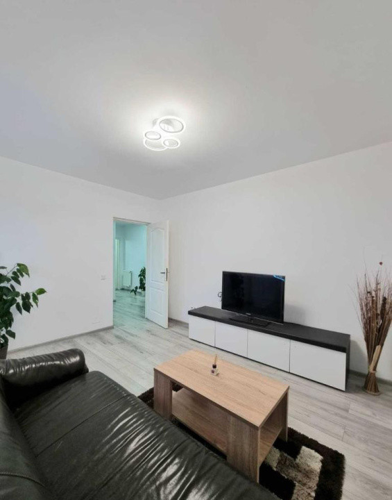 Apartament 2 camere decomandare, recent renovat, 48 mp, parcare, zona Artemia