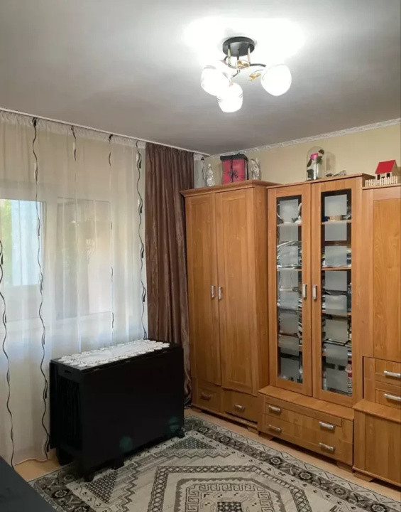 Apartament 2 camere decomandate, 53 mp, etaj 1, zona Expo-Transilvania