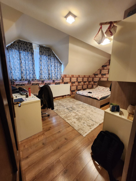 Casa idividuala de vanzare cu teren de 1000 mp