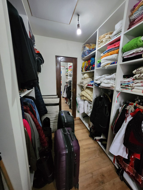 Casa idividuala de vanzare cu teren de 1000 mp