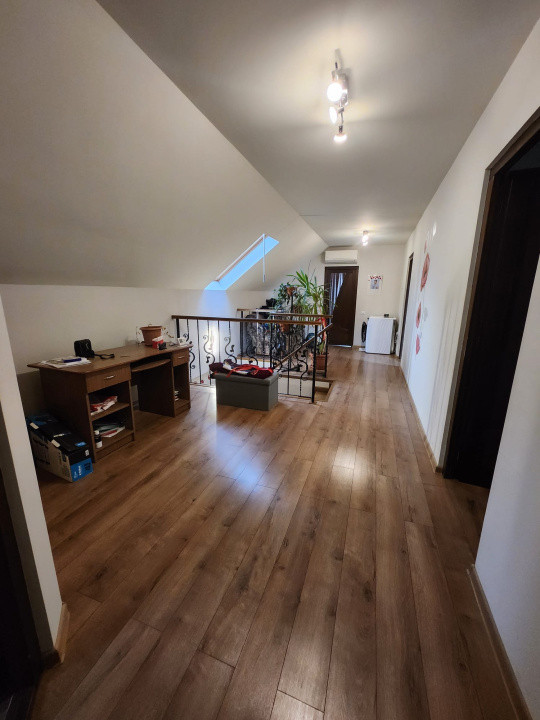 Casa idividuala de vanzare cu teren de 1000 mp