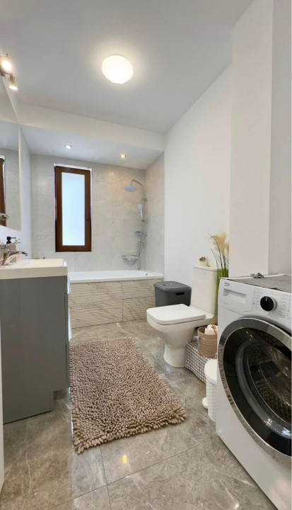 apartament cu 2 camere,etaj intermediar,parcare subterana si boxa,Parc Poligon