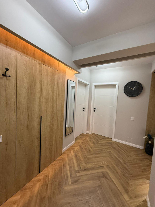 apartament ultrafinisat cu 3 camere,pacare subterana,zona Terra