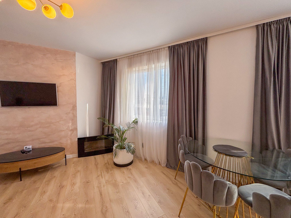 Apartament 3 camere, 65 mp, parcare, zona Vivo!