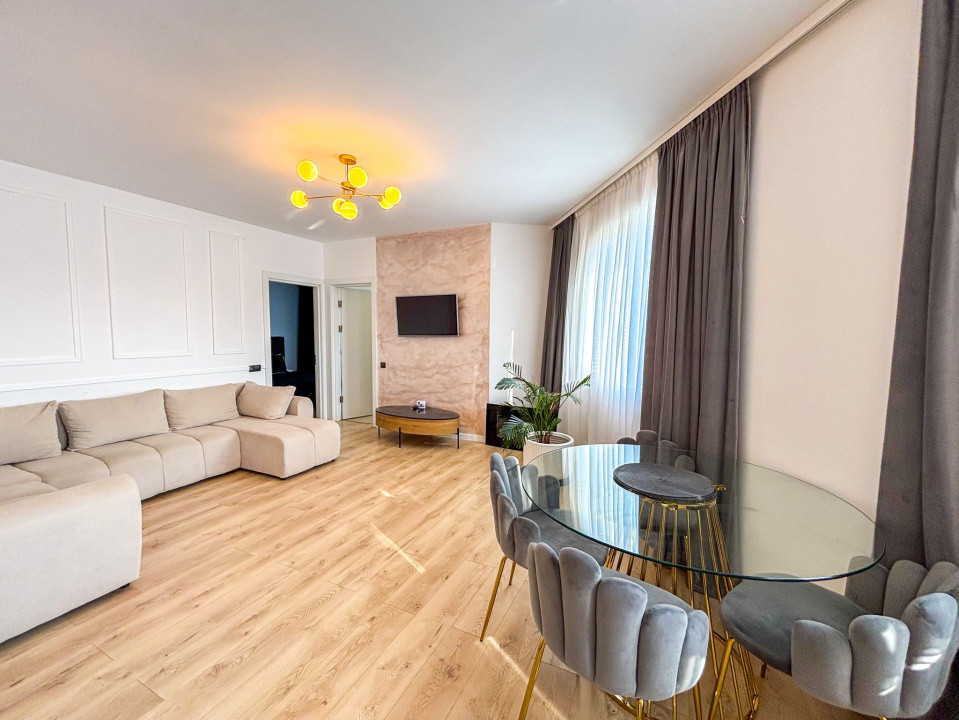Apartament 3 camere, 65 mp, parcare, zona Vivo!