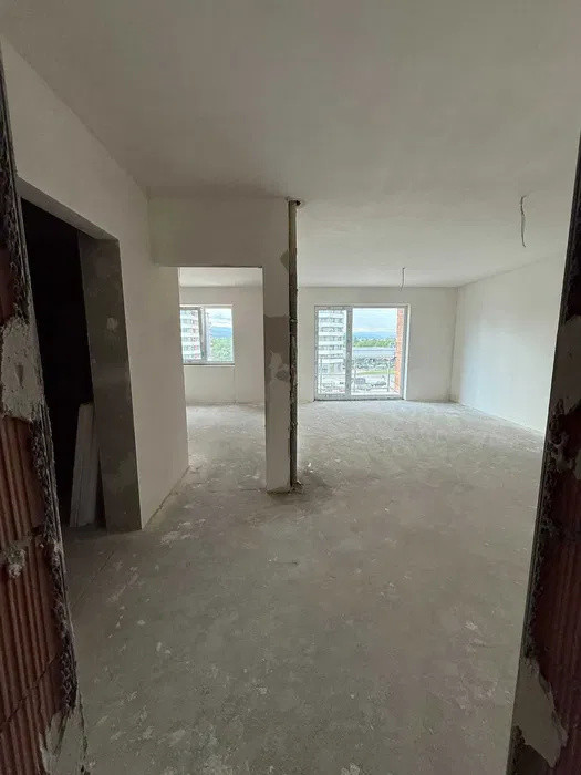Apartament cu 2 camere, balcon, zona BMW