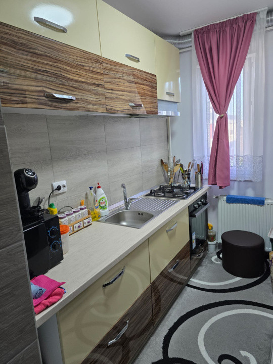 Apartament de vanzare 1 camere si 2 parcari cu CF,zona Parc Poligon