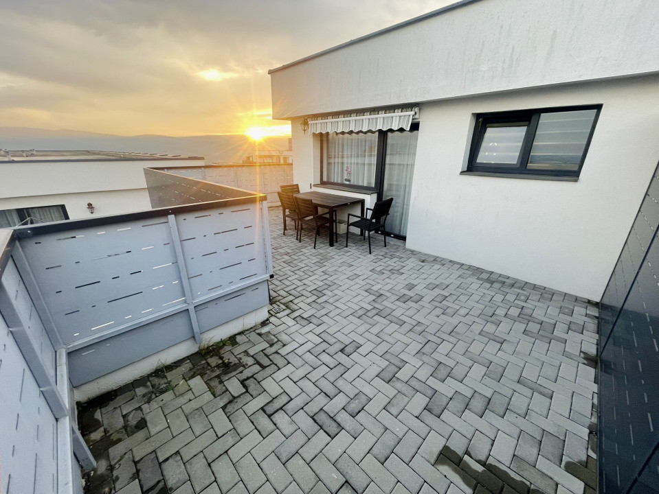 Apartament la cheie cu terasa de 44 mp,2 camere,bloc nou