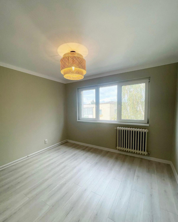 Apartament decomandat cu 4 camere,2 bai,ultrafinisat,zona Minerva,Manastur