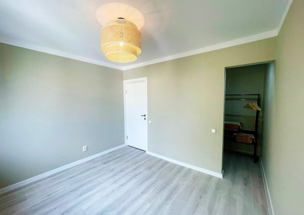 Apartament decomandat cu 4 camere,2 bai,ultrafinisat,zona Minerva,Manastur