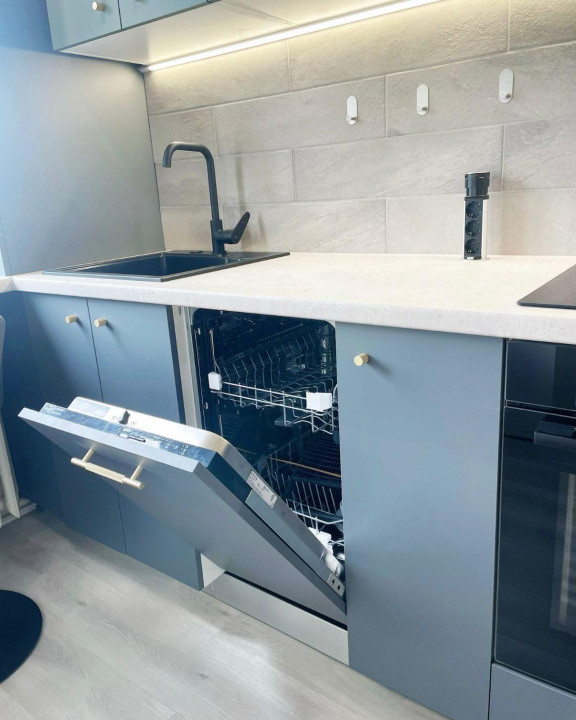 Apartament decomandat cu 4 camere,2 bai,ultrafinisat,zona Minerva,Manastur