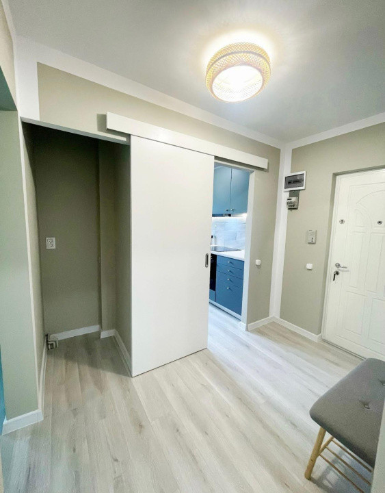 Apartament decomandat cu 4 camere,2 bai,ultrafinisat,zona Minerva,Manastur