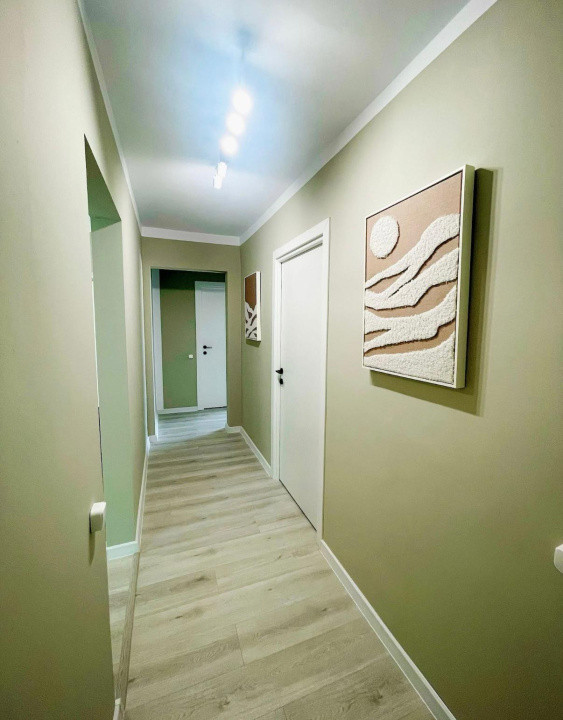 Apartament decomandat cu 4 camere,2 bai,ultrafinisat,zona Minerva,Manastur