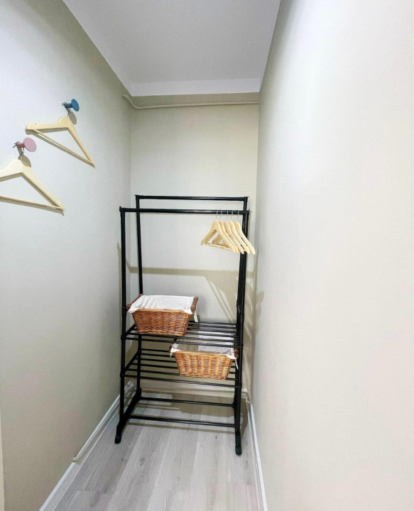 Apartament decomandat cu 4 camere,2 bai,ultrafinisat,zona Minerva,Manastur