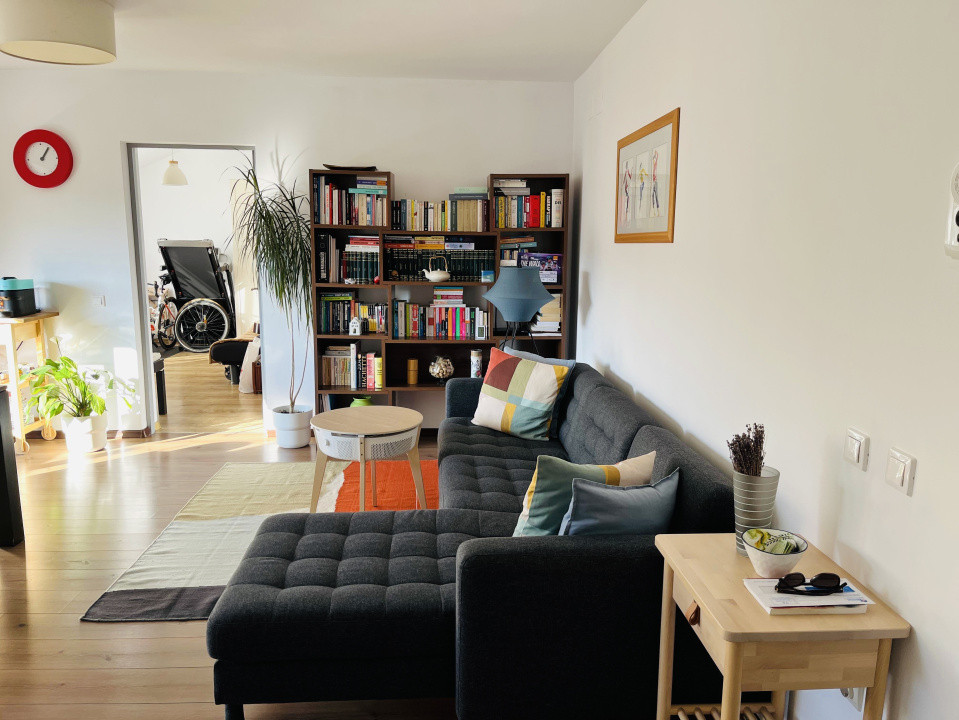 Apartamente 3 camere ,64 mp utili ,parcare ,zona Eroilor