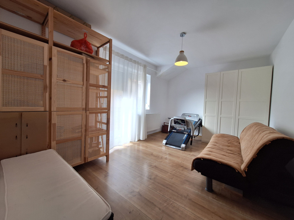Apartamente 3 camere ,64 mp utili ,parcare ,zona Eroilor