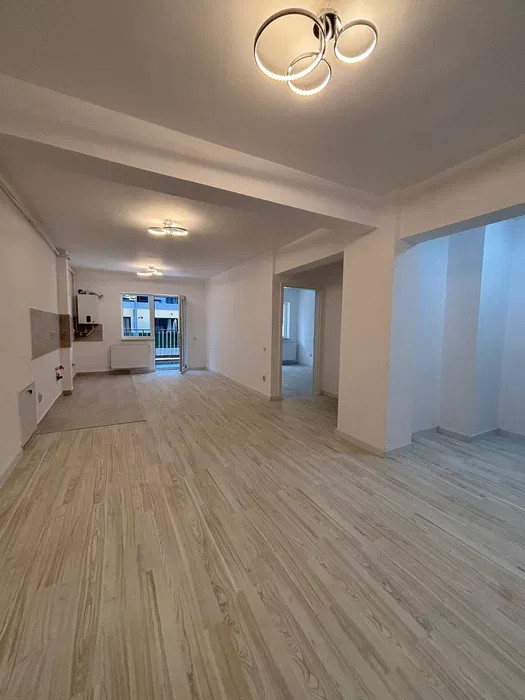 Apartament cu 2 camere, 55 mp, parcare, zona Terra