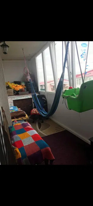 Apartament cu 2 camere, decomandat, 2 balcoane, zona Eroilor