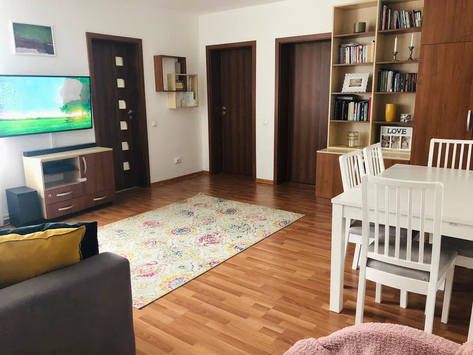 Apartament cu 3 camere, decomandat, 68 mp, parcare, zona Tineretului