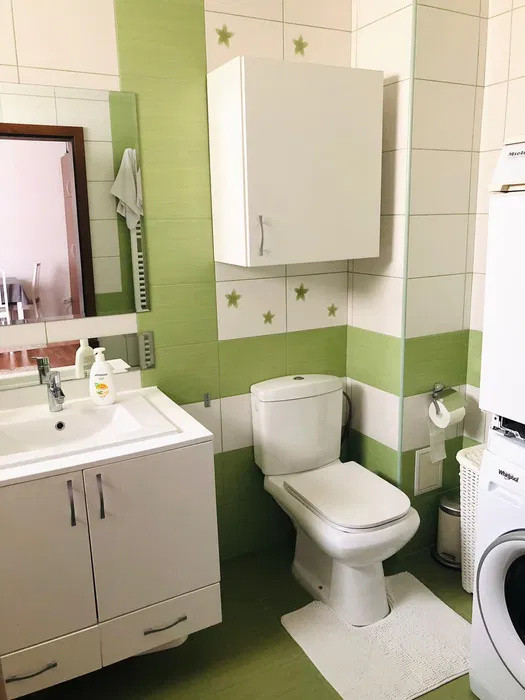 Apartament cu 3 camere, decomandat, 68 mp, parcare, zona Tineretului