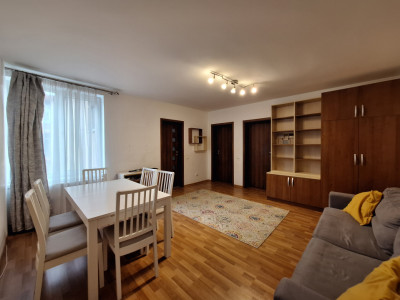 Apartament cu 3 camere, 68 mp, parcare, zona Tineretului