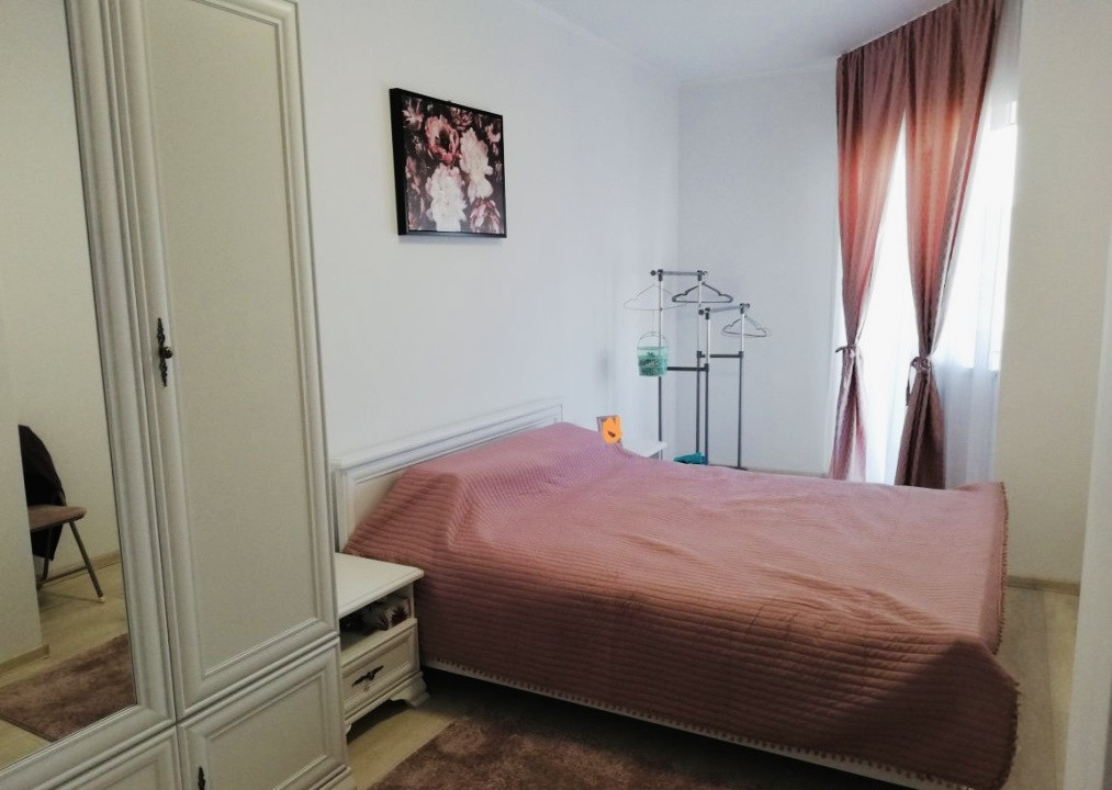 Apartament in zona Parcul Poligon, bloc nou cu lift , 2 camere+terasa