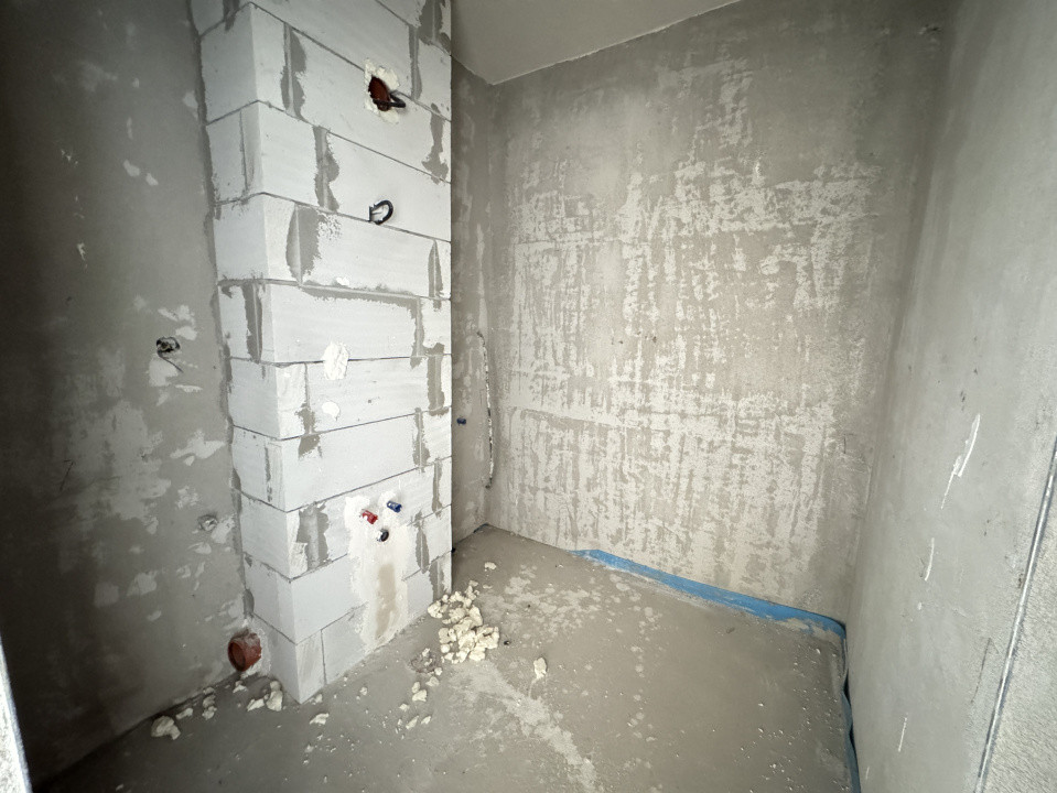 Apartament de 2 camere, 48.73 mp, 20 mp terasa, Finisat, Parcare, Zona Vivo