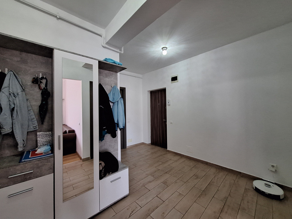 Apartament cu 2 camere, decomandat, 50 mp, balcon, zona Abatorului