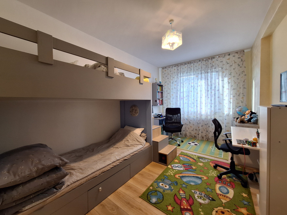 Apartament cu 2 camere, decomandat, 50 mp, balcon, zona Abatorului