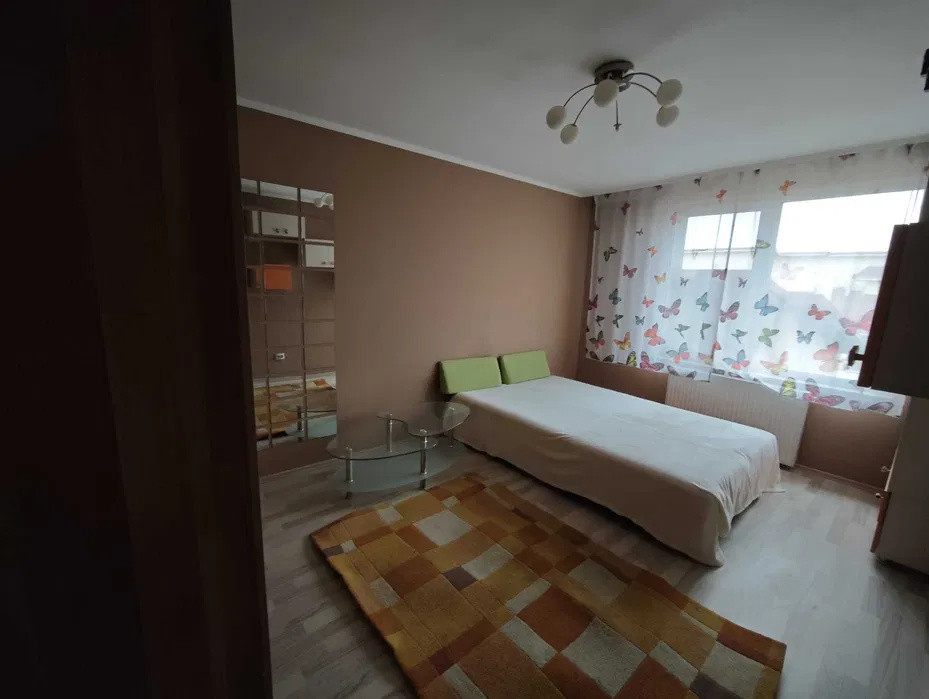 Apartament cu 2 camere, 44 mp, parcare, zona Terra