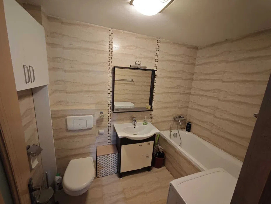 Apartament cu 2 camere, 44 mp, parcare, zona Terra