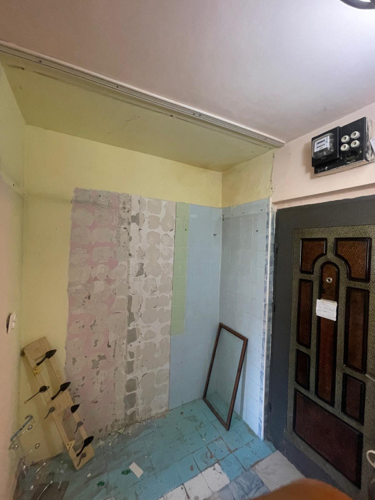 Garsoniera spatioasa, 32 mp, etaj intermediar, Zona Parang