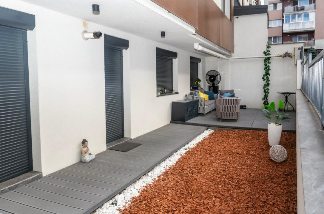 Apartament cu 3 camere, 60 mp, terasa, zona VIVO