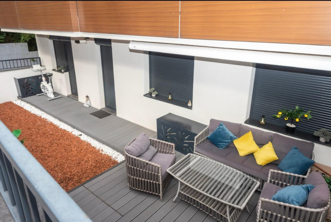 Apartament cu 3 camere, 60 mp, terasa, zona VIVO