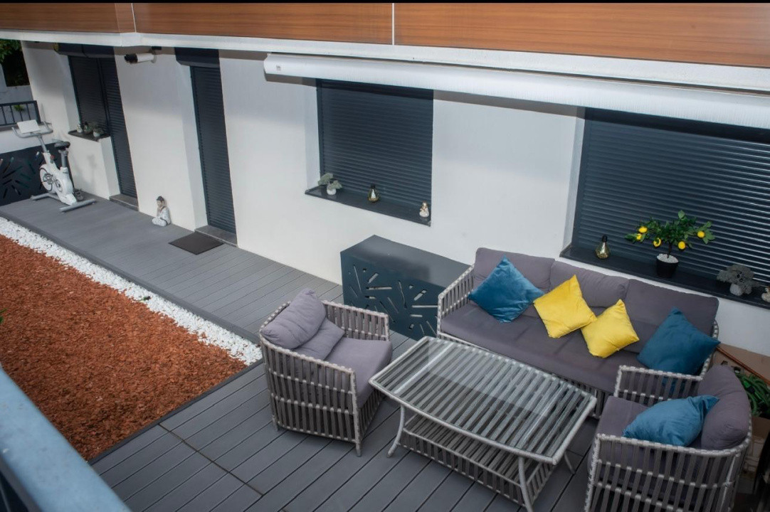 Apartament cu 3 camere, 60 mp, terasa, zona VIVO