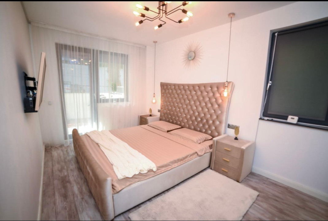 Apartament cu 3 camere, 60 mp, terasa, zona VIVO