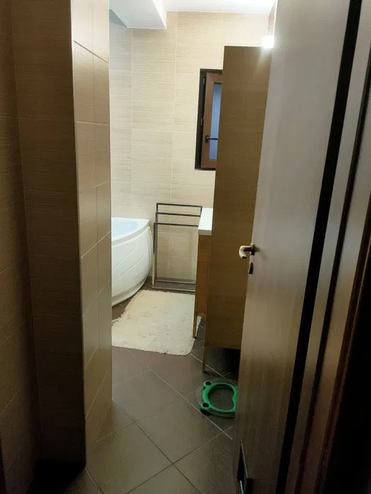 Apartament cu 3 camere, 60 mp, terasa, zona Stejarului