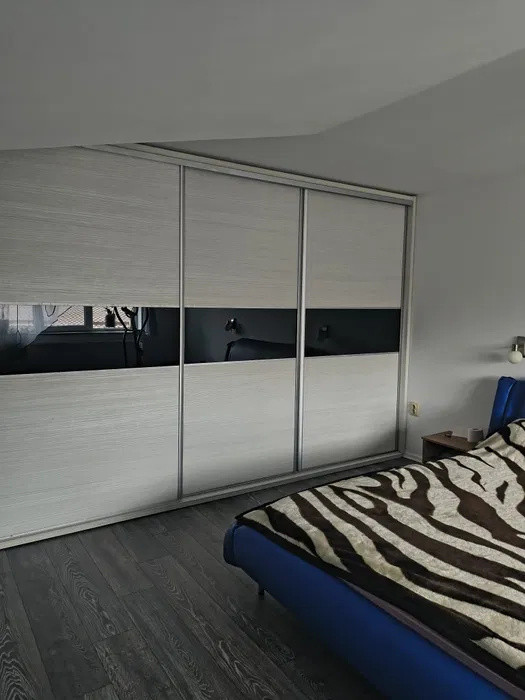 Apartament cu 3 camere, 92 mp, parcare, zona Eroilor