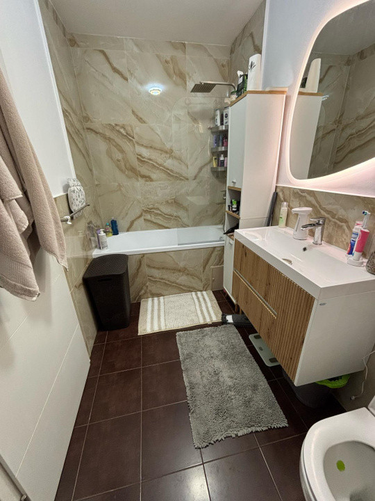 Apartament cu 3 camere, 66 mp, parcare, zona KIK