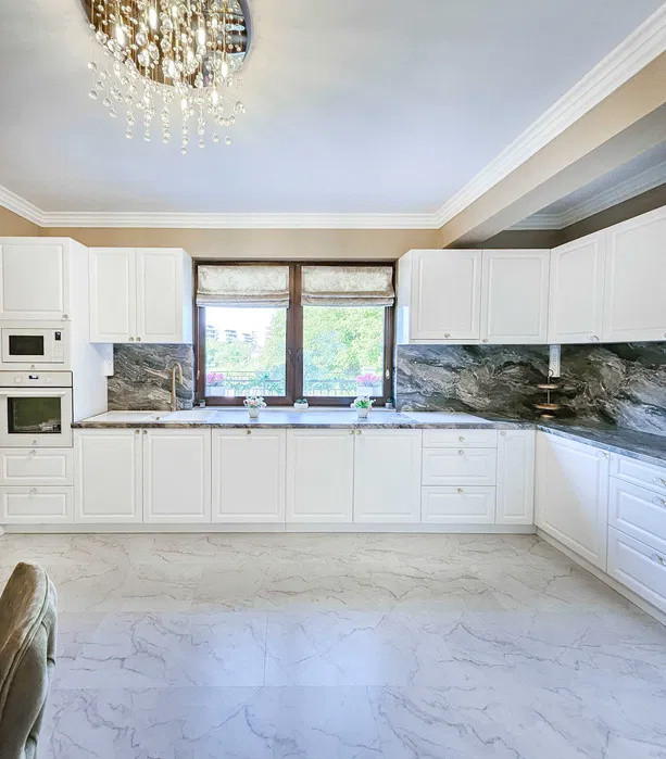 Casă superfinisată cu piscină încălzită | 5 camere, 5 băi | Borhanci|Cluj Napoca