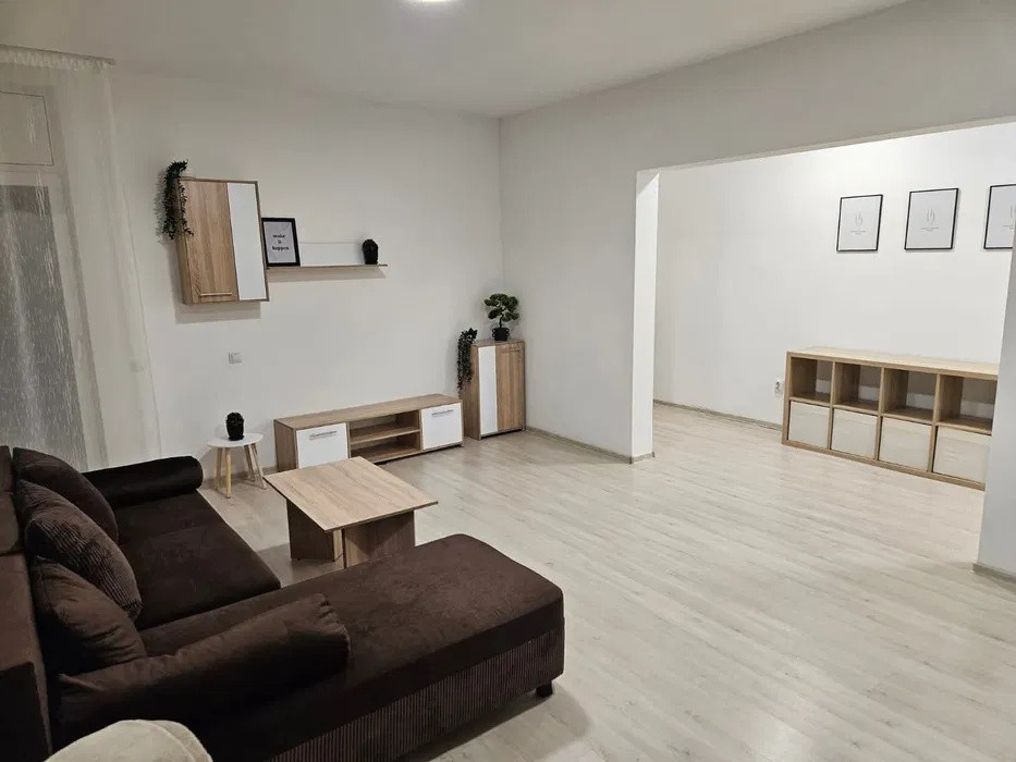 Apartament cu 2 camere, 57 mp, balcon, zona Eroilor