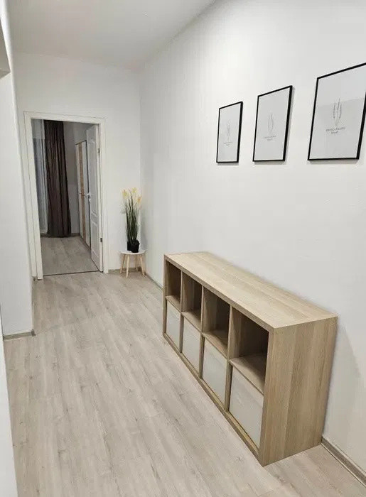 Apartament cu 2 camere, 57 mp, balcon, zona Eroilor