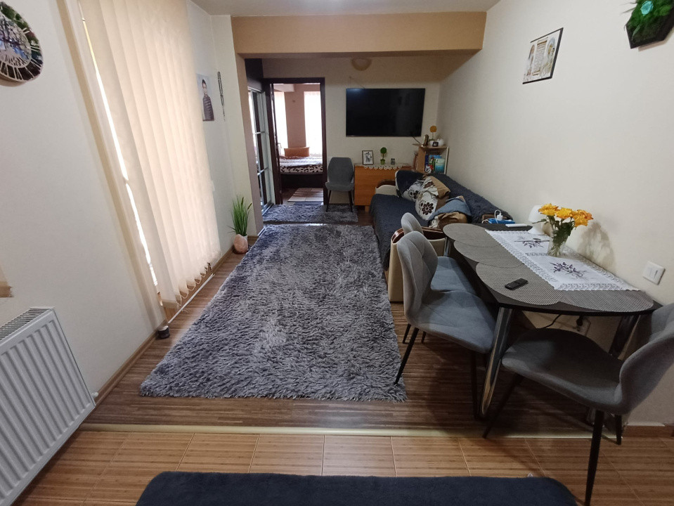 Apartament cu 2 camere, 45 mp, balcon, zona Eroilor